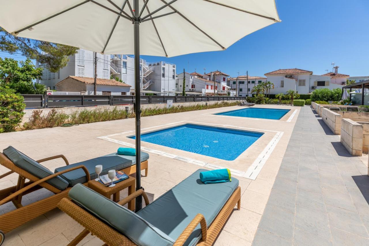 La Nau - Fantastic With Hot Tub And Pool, Just Steps Away From