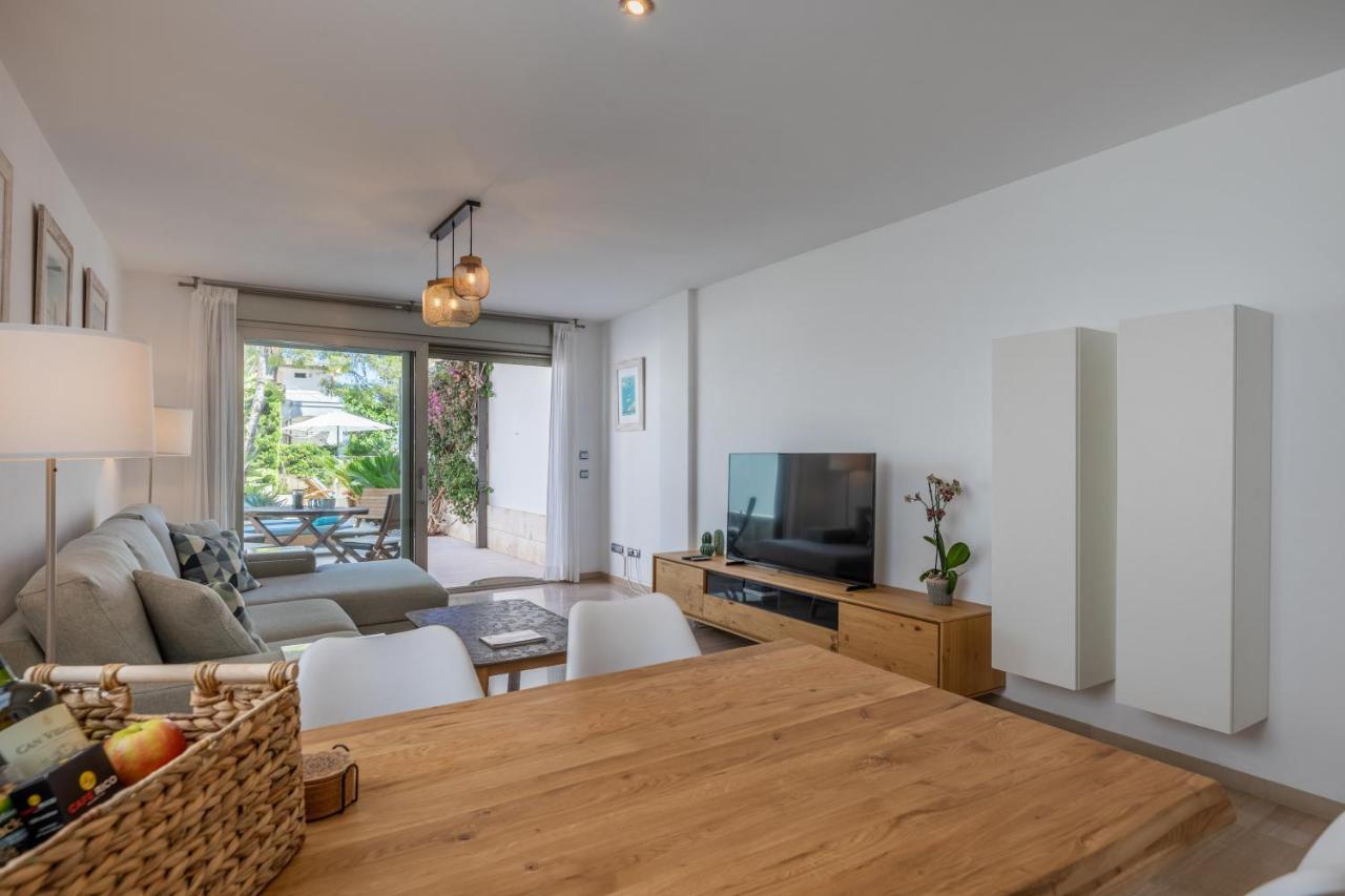 La Nau - Fantastic With Hot Tub And Pool, Just Steps Away From Lejlighed Port de Pollença