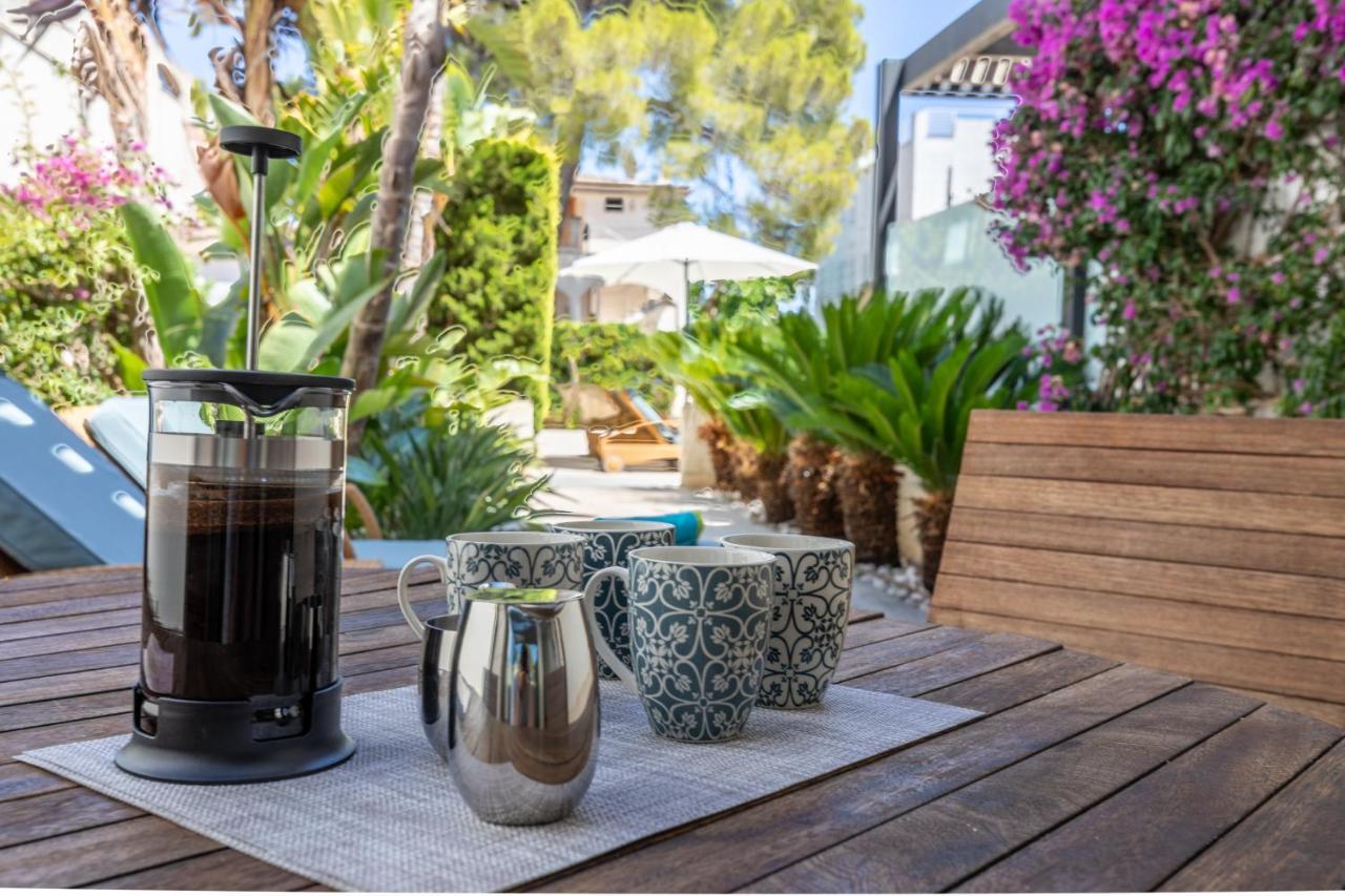 La Nau - Fantastic With Hot Tub And Pool, Just Steps Away From *