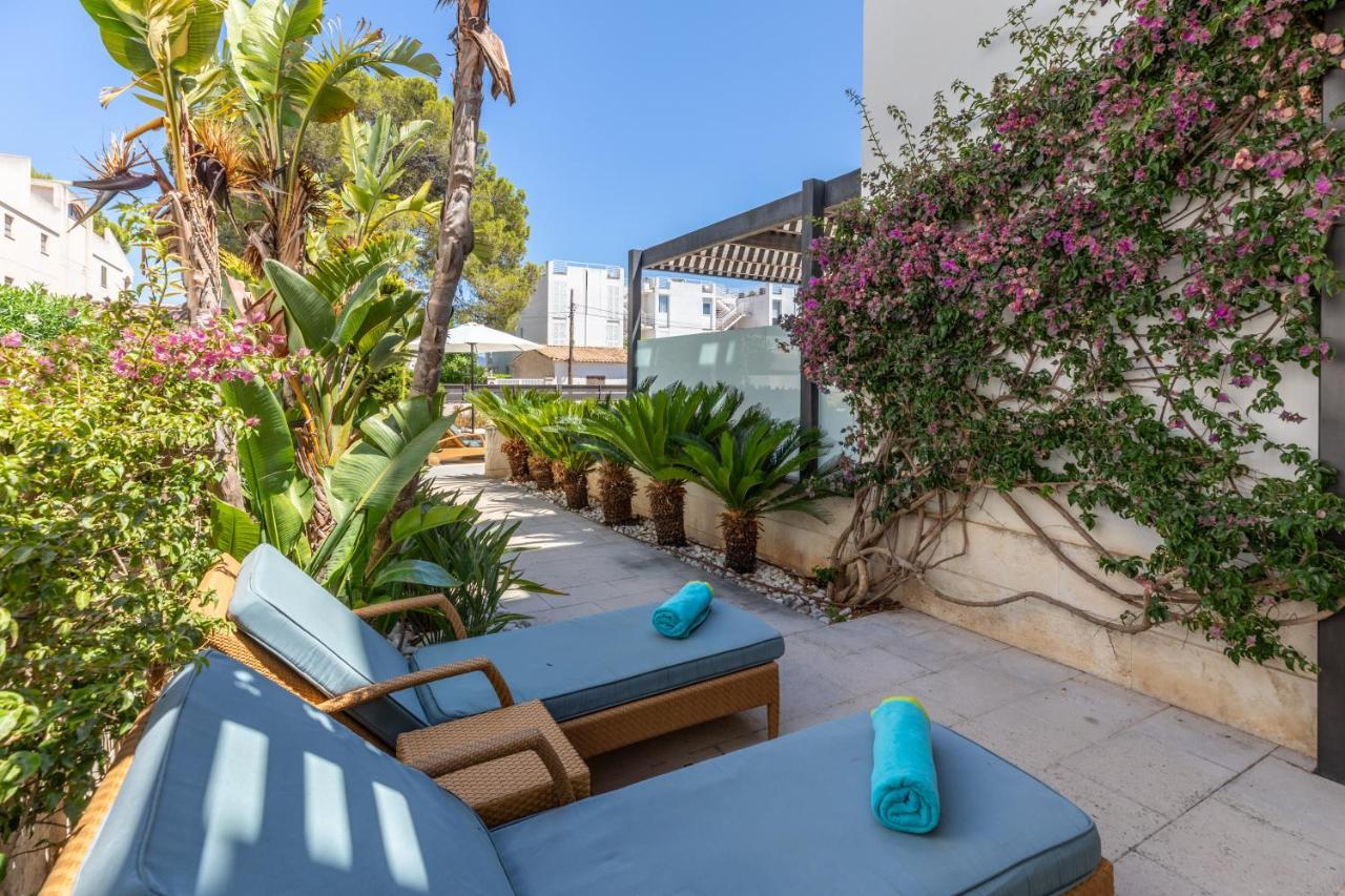 La Nau - Fantastic With Hot Tub And Pool, Just Steps Away From *